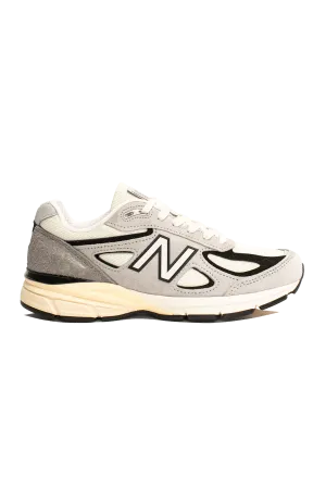 990