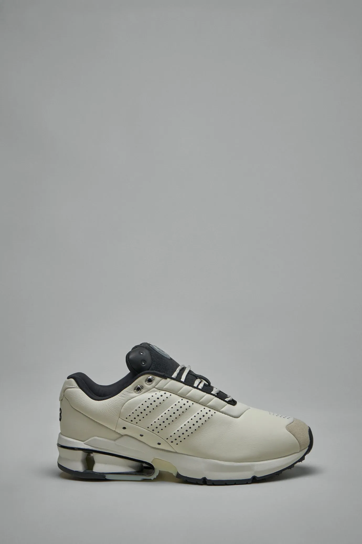 A3 Control Sneaker
