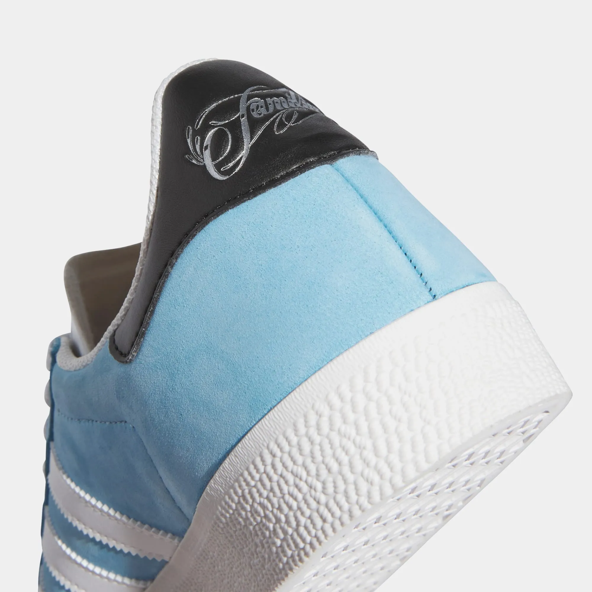 ADIDAS MNUFC X FAMILIA GAZELLE ADV