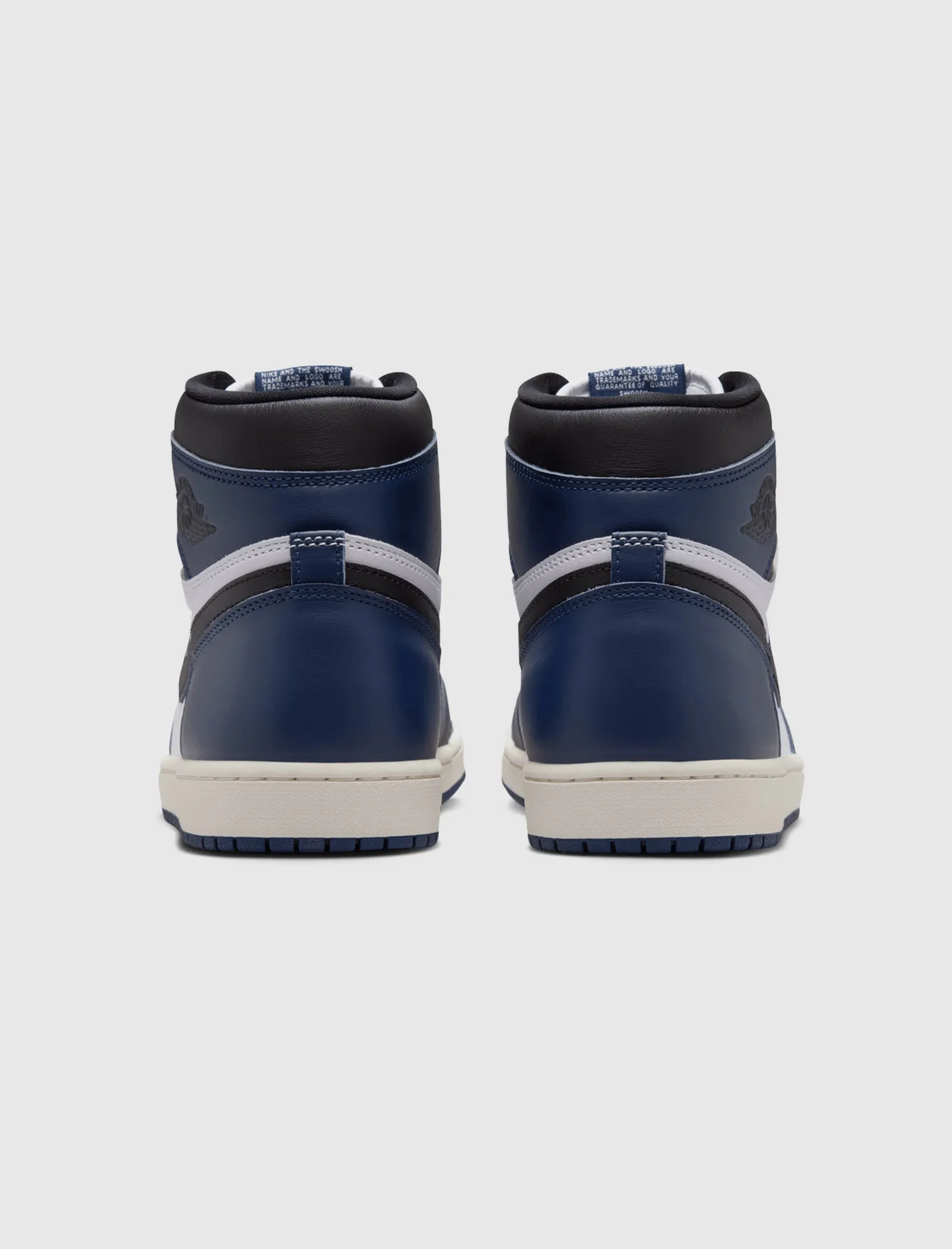 AIR JORDAN 1 RETRO "MIDNIGHT NAVY"