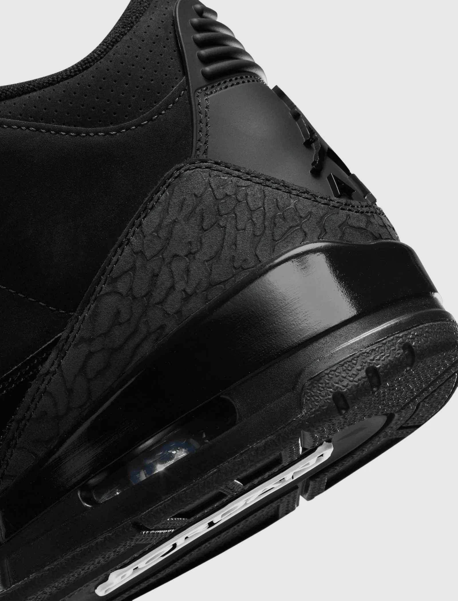 AIR JORDAN 3 RETRO "BLACK CAT"