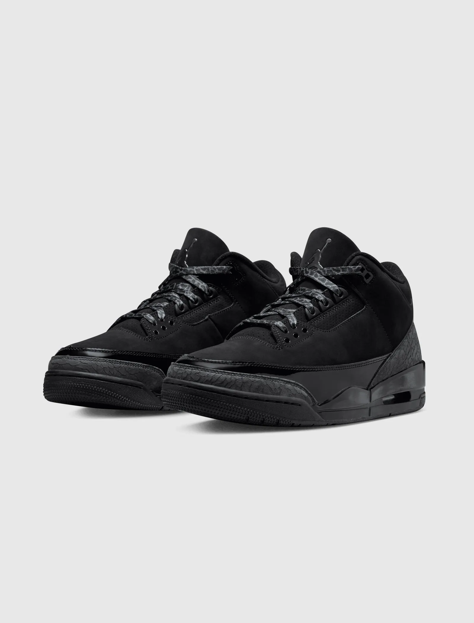 AIR JORDAN 3 RETRO "BLACK CAT"