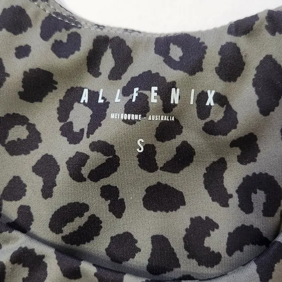 ALL FENIX‎ LOT OF 2 SPORTS BRAS SMALL