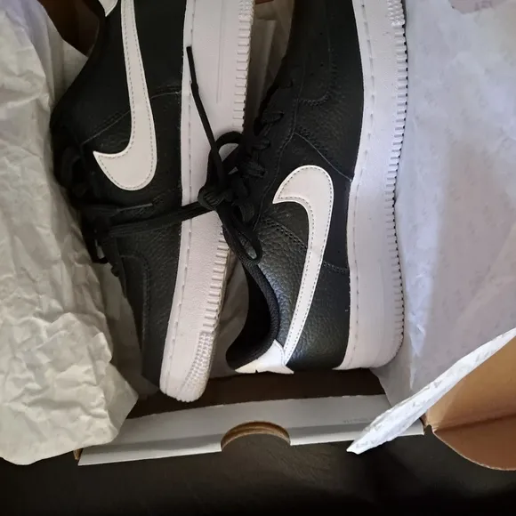 Boys Nike air force 1 size 6.5