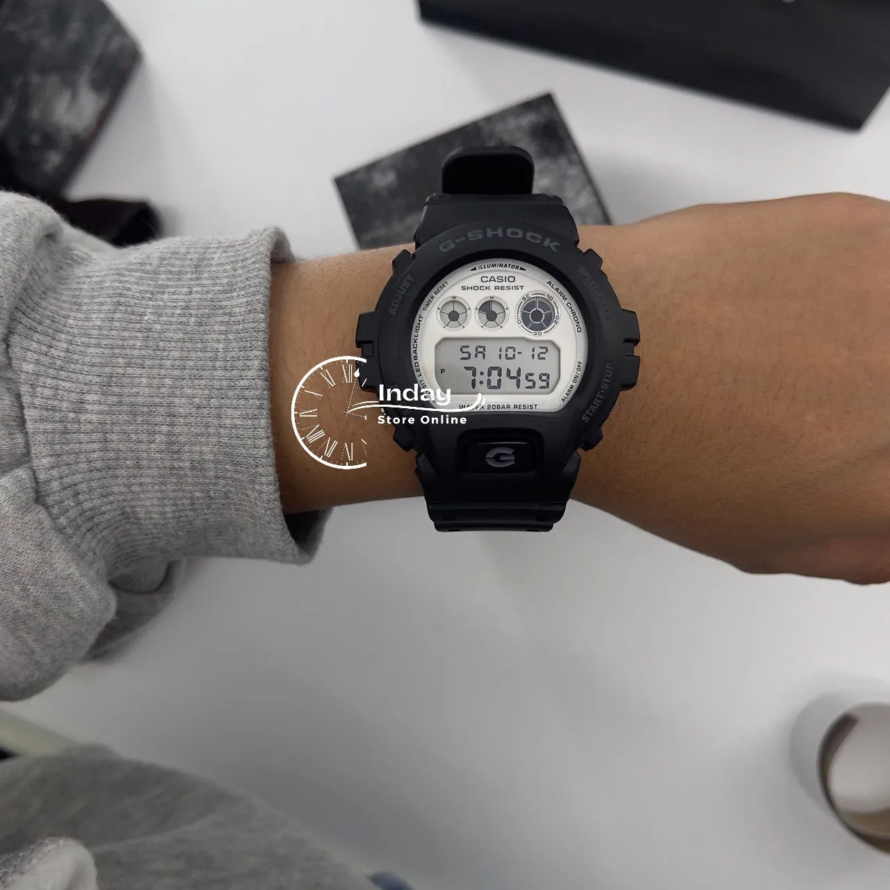 Casio G-Shock Men's Watch DW-6900WD-1 Resin Band Mineral Glass Shock Resistant  Battery Life 5-Years