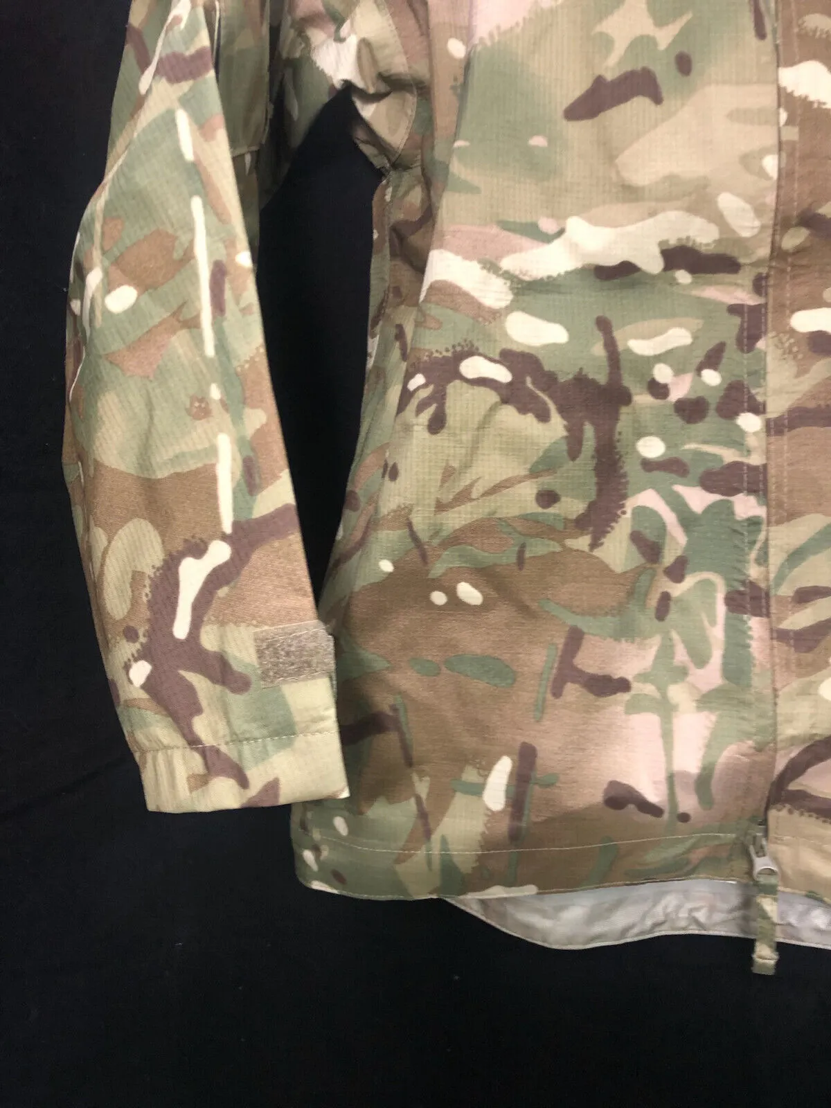 Genuine British Army MTP Camouflaged Waterproof Lightweight Jacket - 160/80