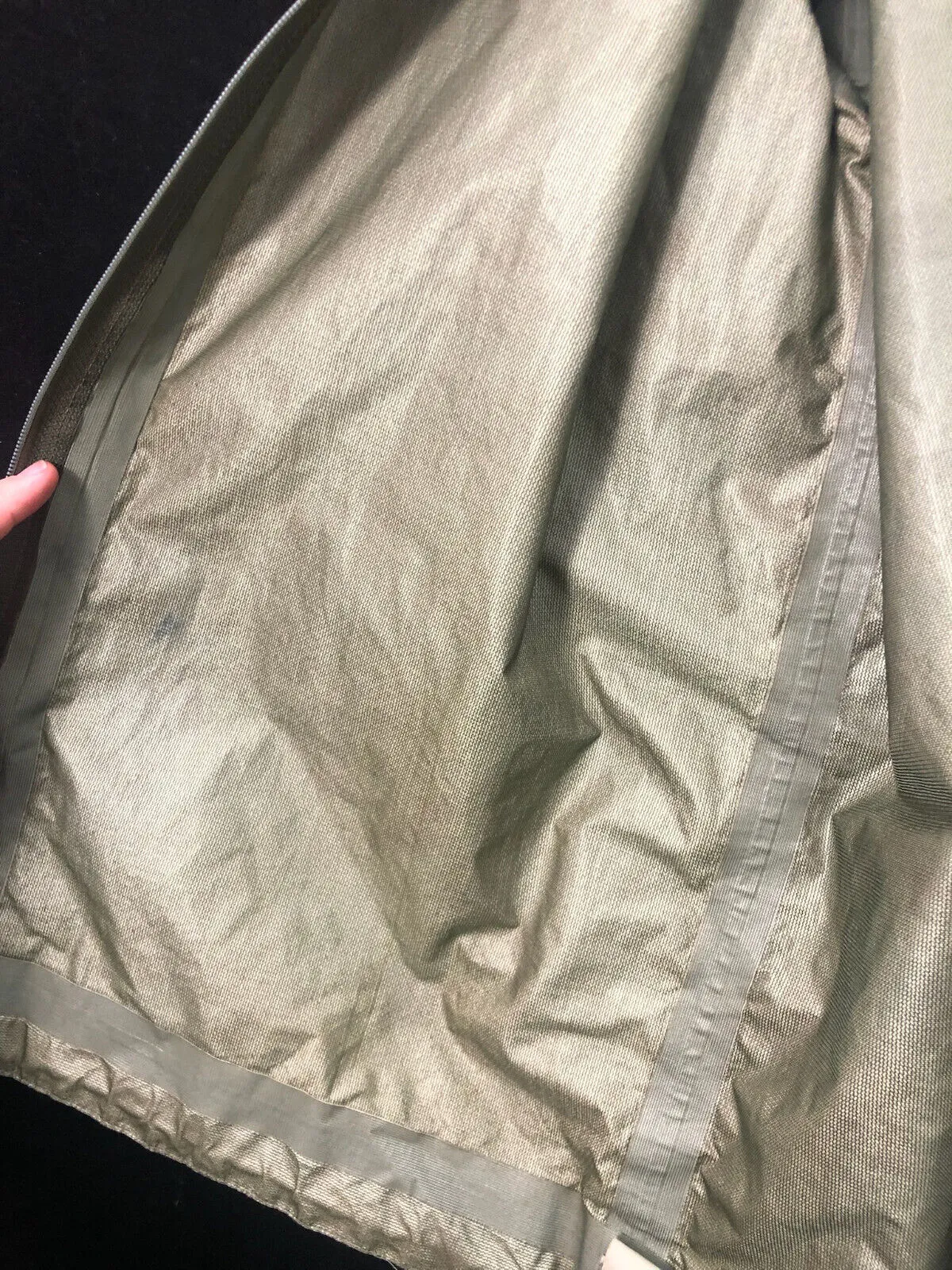 Genuine British Army MTP Camouflaged Waterproof Lightweight Jacket - 170/90