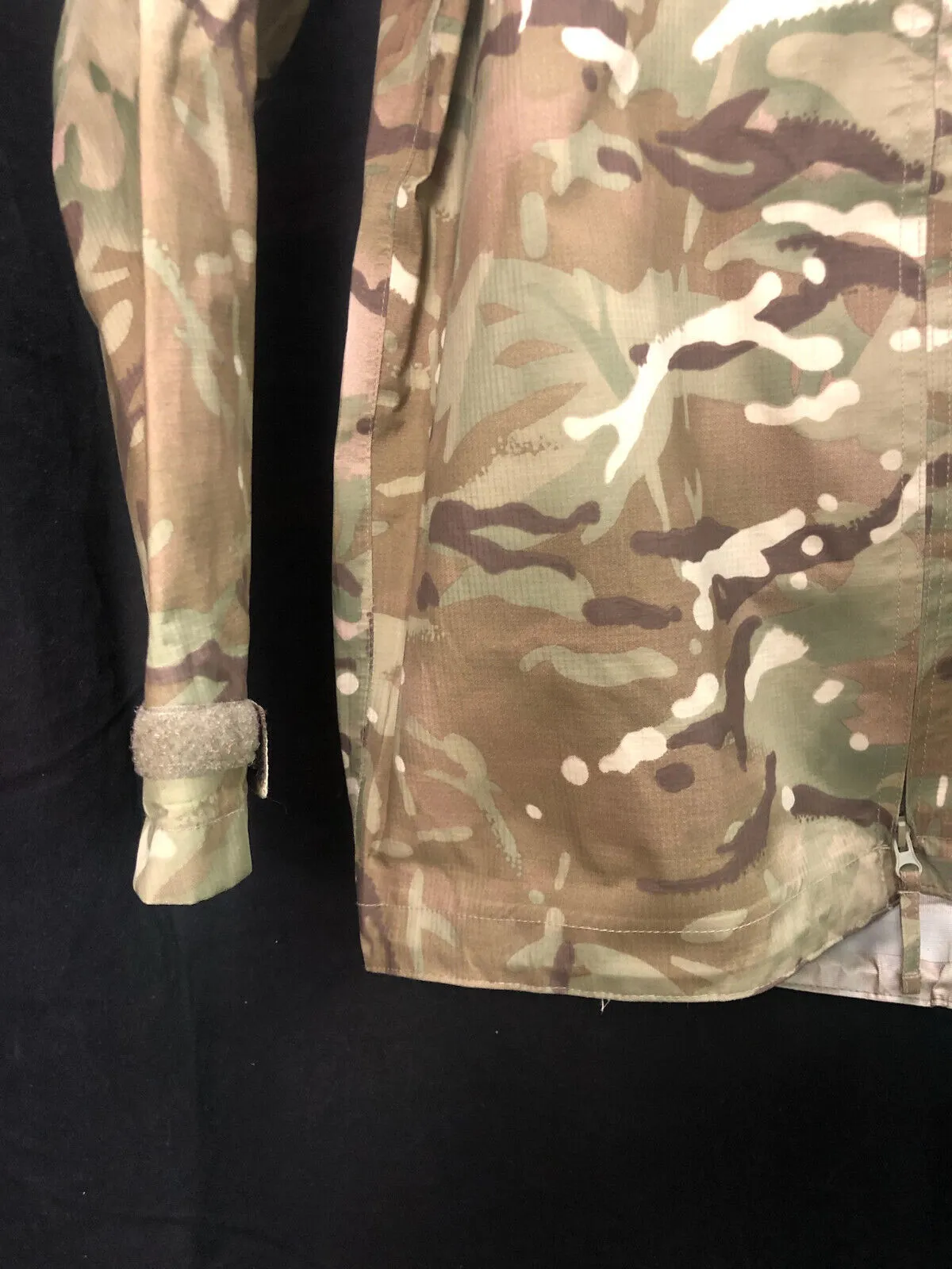 Genuine British Army MTP Camouflaged Waterproof Lightweight Jacket - 170/90