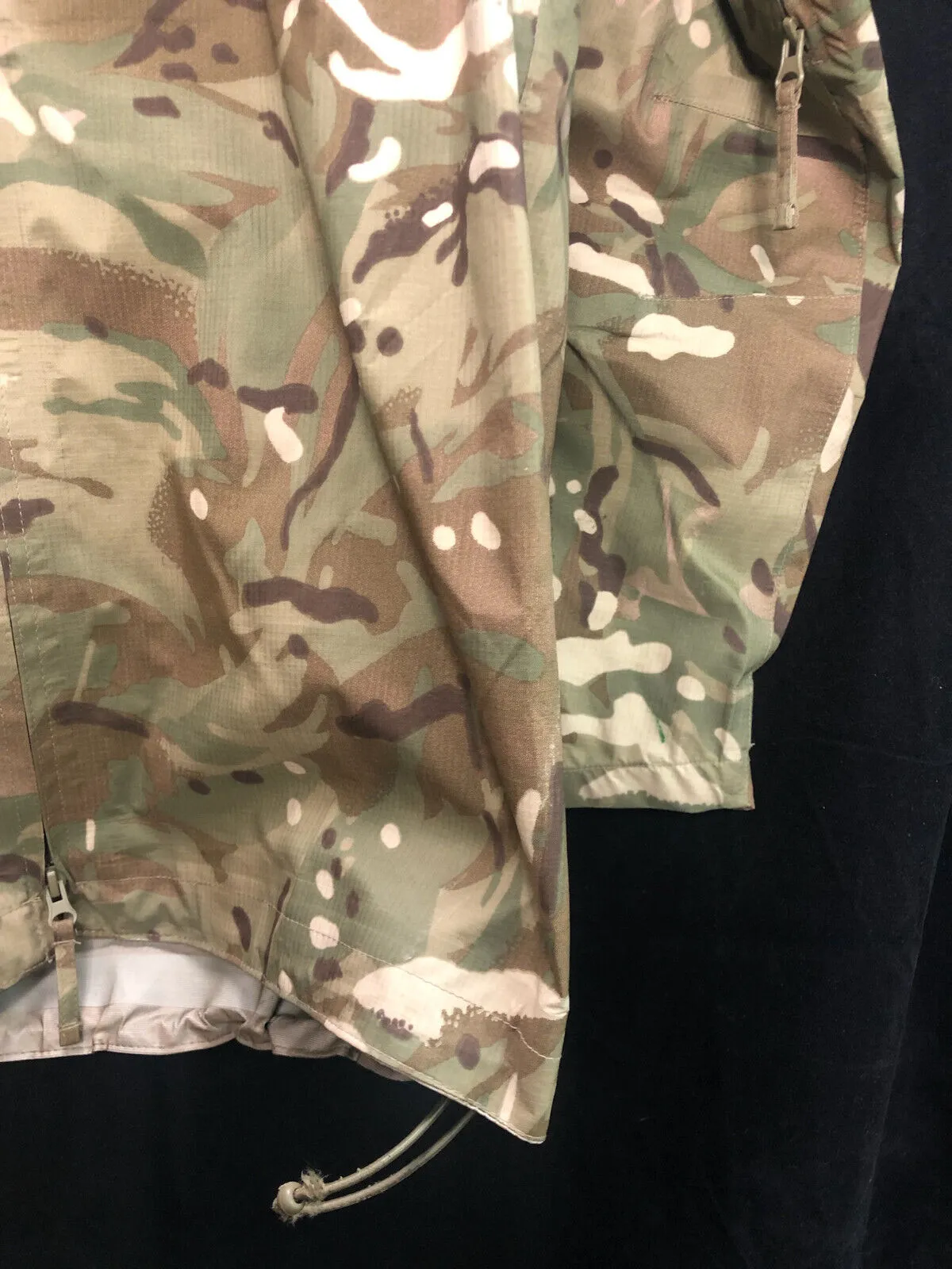 Genuine British Army MTP Camouflaged Waterproof Lightweight Jacket - 170/90