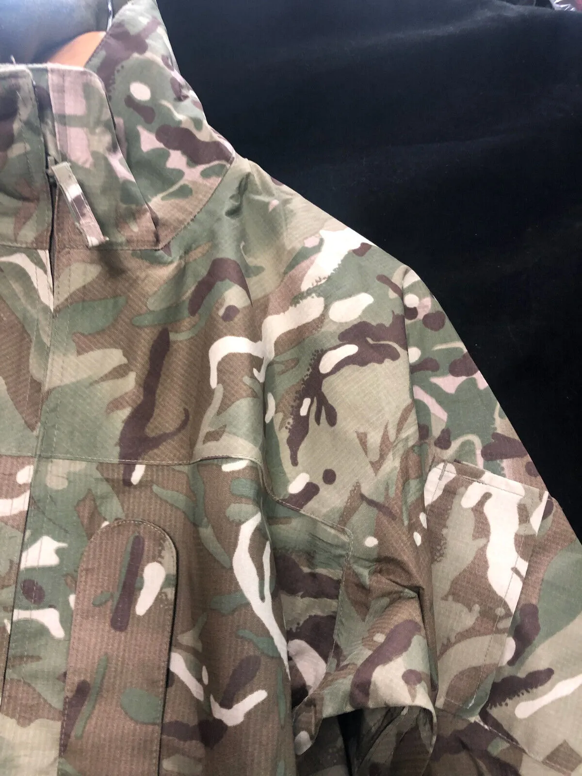 Genuine British Army MTP Camouflaged Waterproof Lightweight Jacket - 170/90