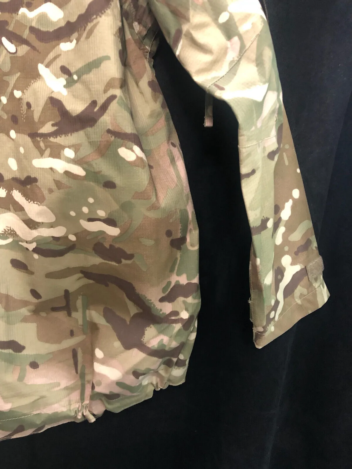 Genuine British Army MTP Camouflaged Waterproof Lightweight Jacket - 170/90