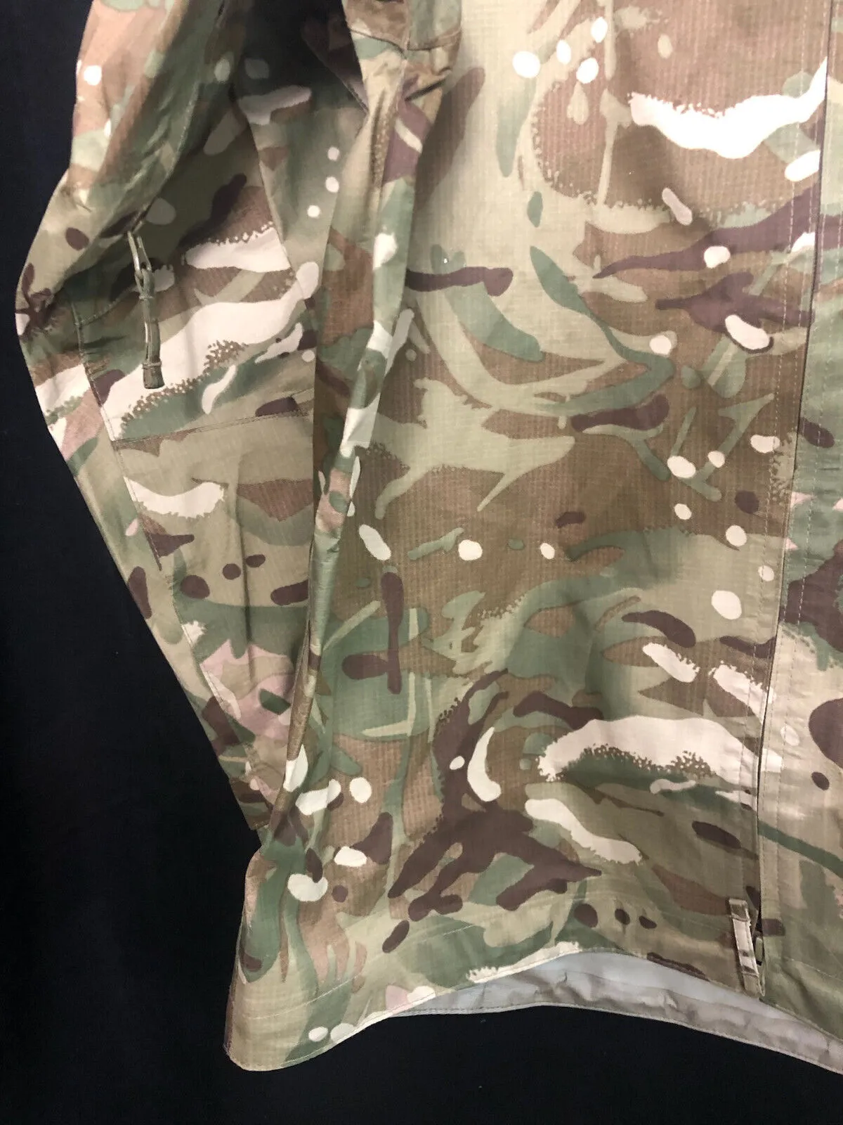 Genuine British Army MTP Camouflaged Waterproof Lightweight Jacket - 170/90