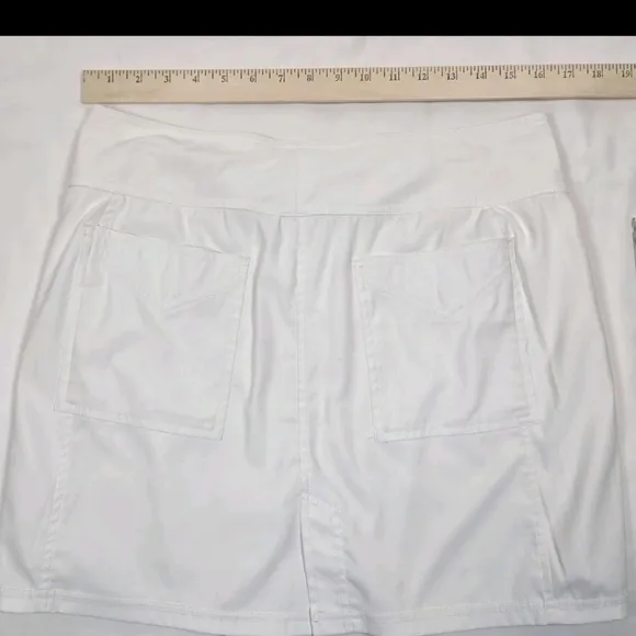 Jofit White Stretch Tennis Golf Pickleball Skort Zip Pockets Sz 6 Snap &amp; Zipper