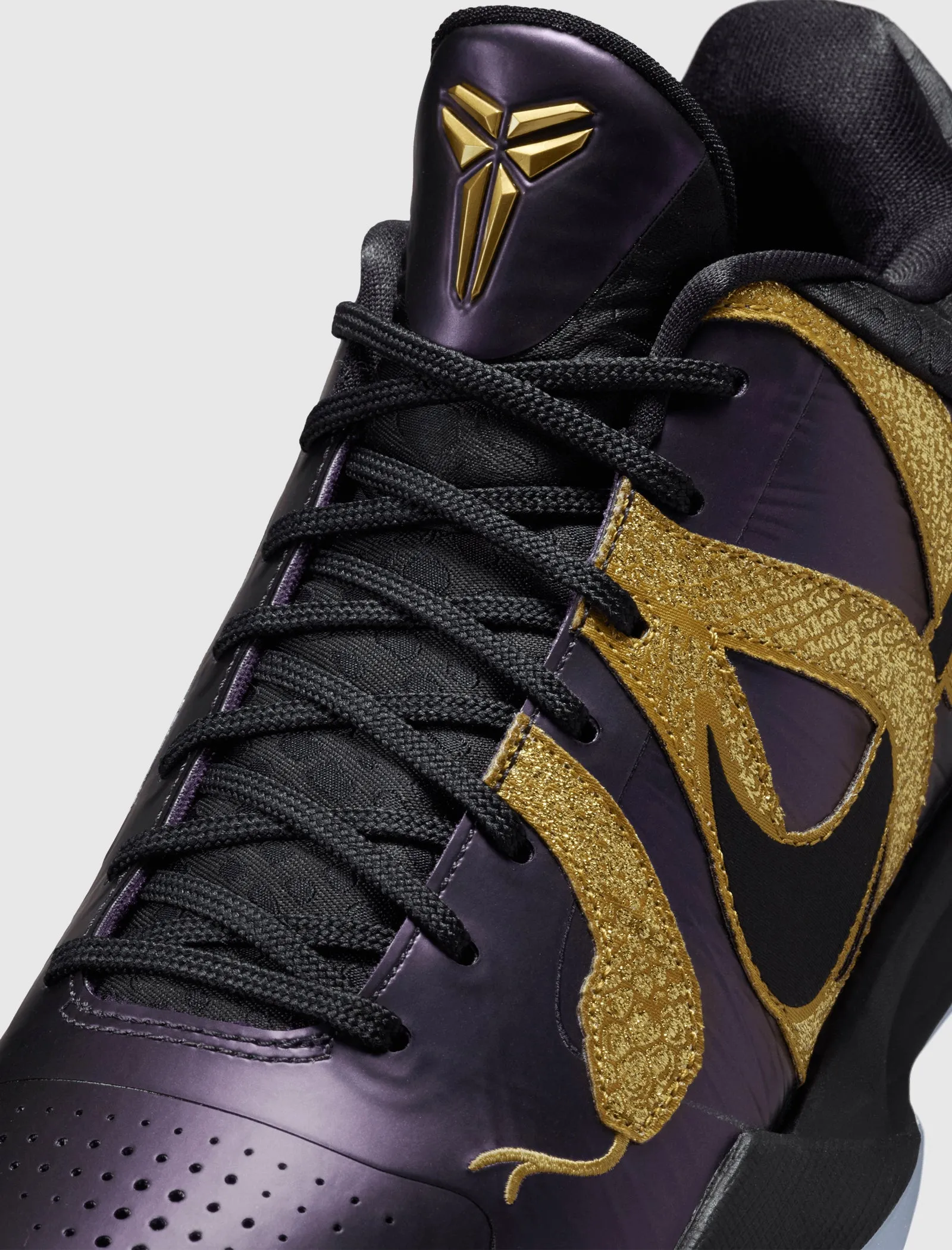 KOBE PROTRO V "EGGPLANT/ BLACK/ METALLIC GOLD"