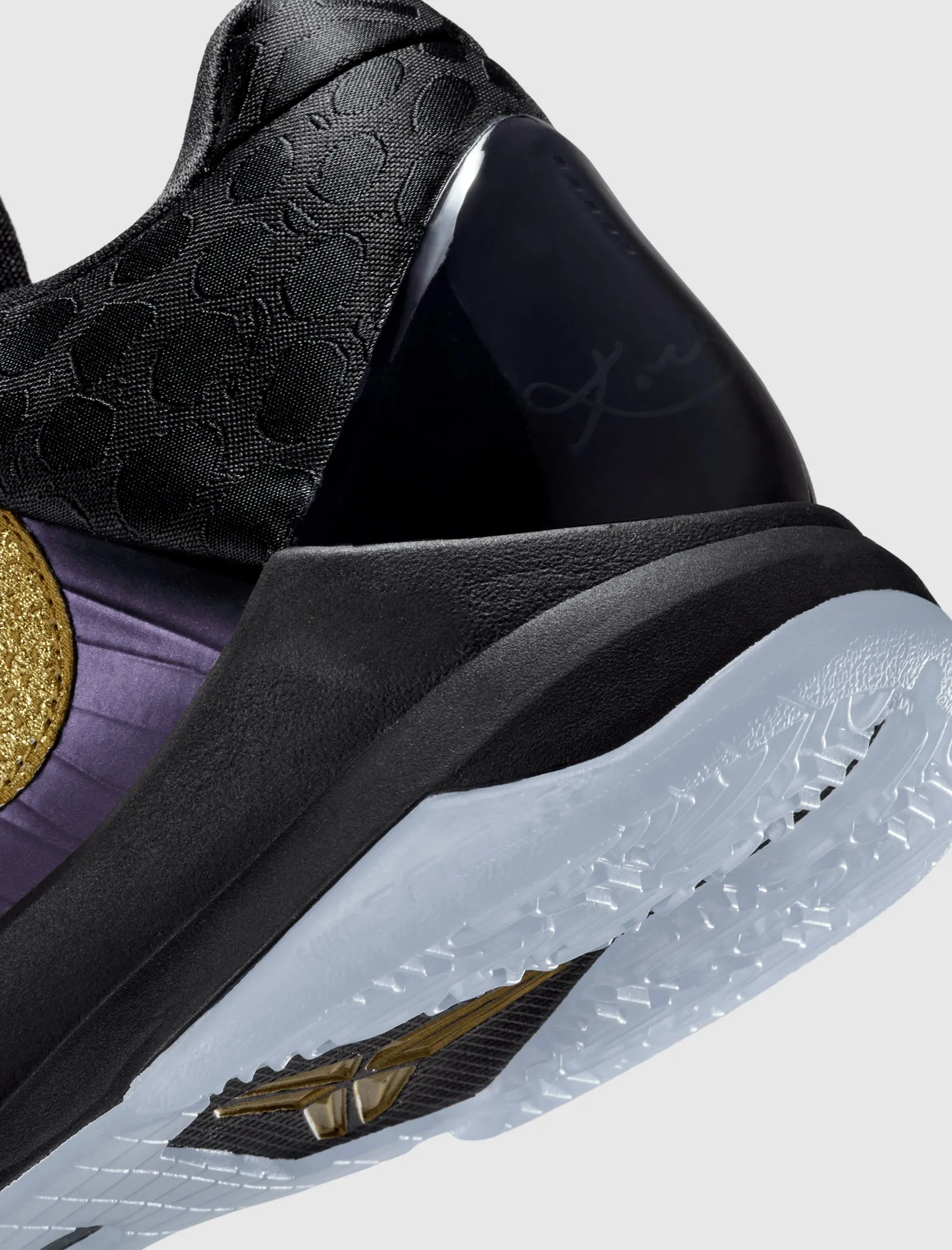 KOBE PROTRO V "EGGPLANT/ BLACK/ METALLIC GOLD"
