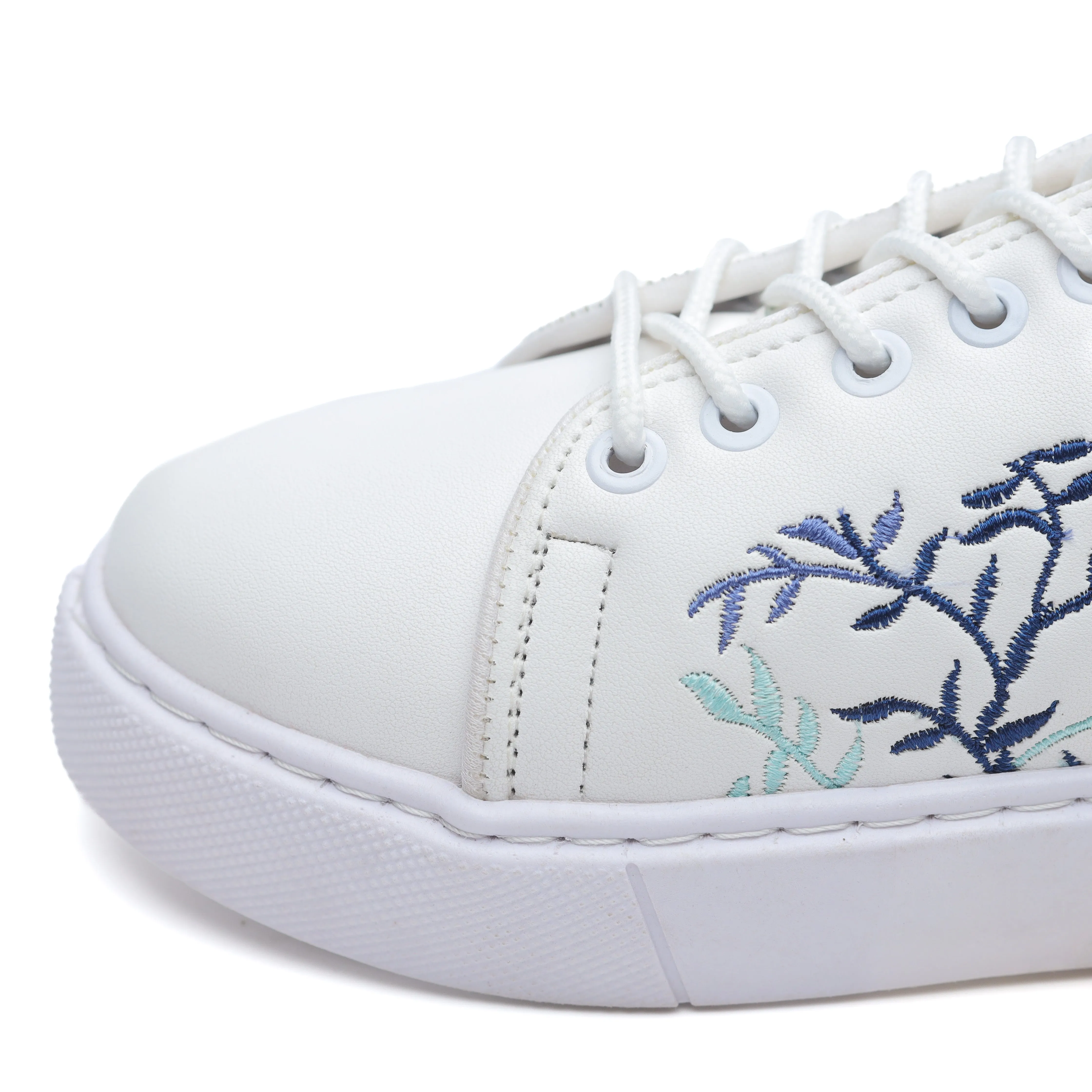 Leafy Quality Embroidered Sneakers