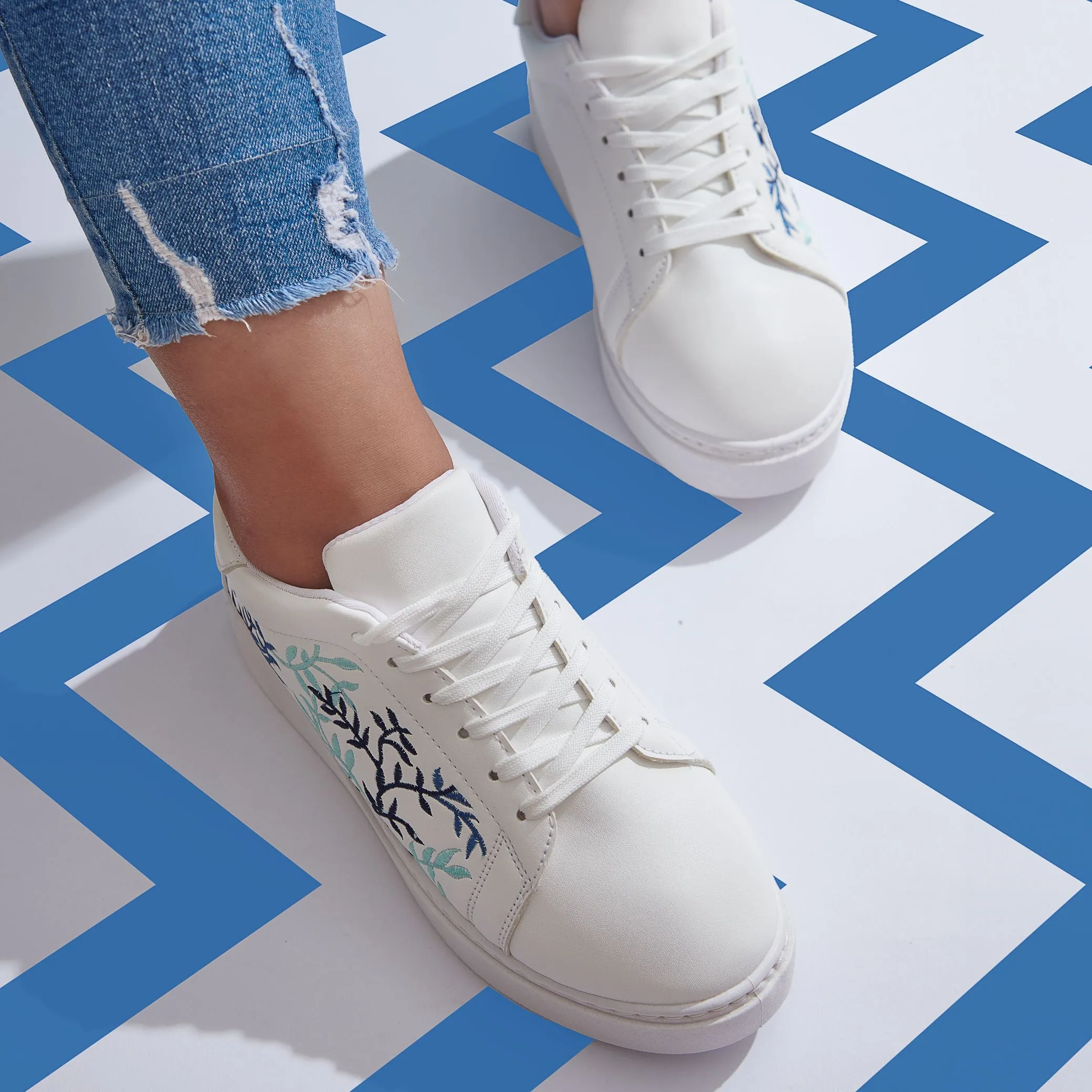 Leafy Quality Embroidered Sneakers