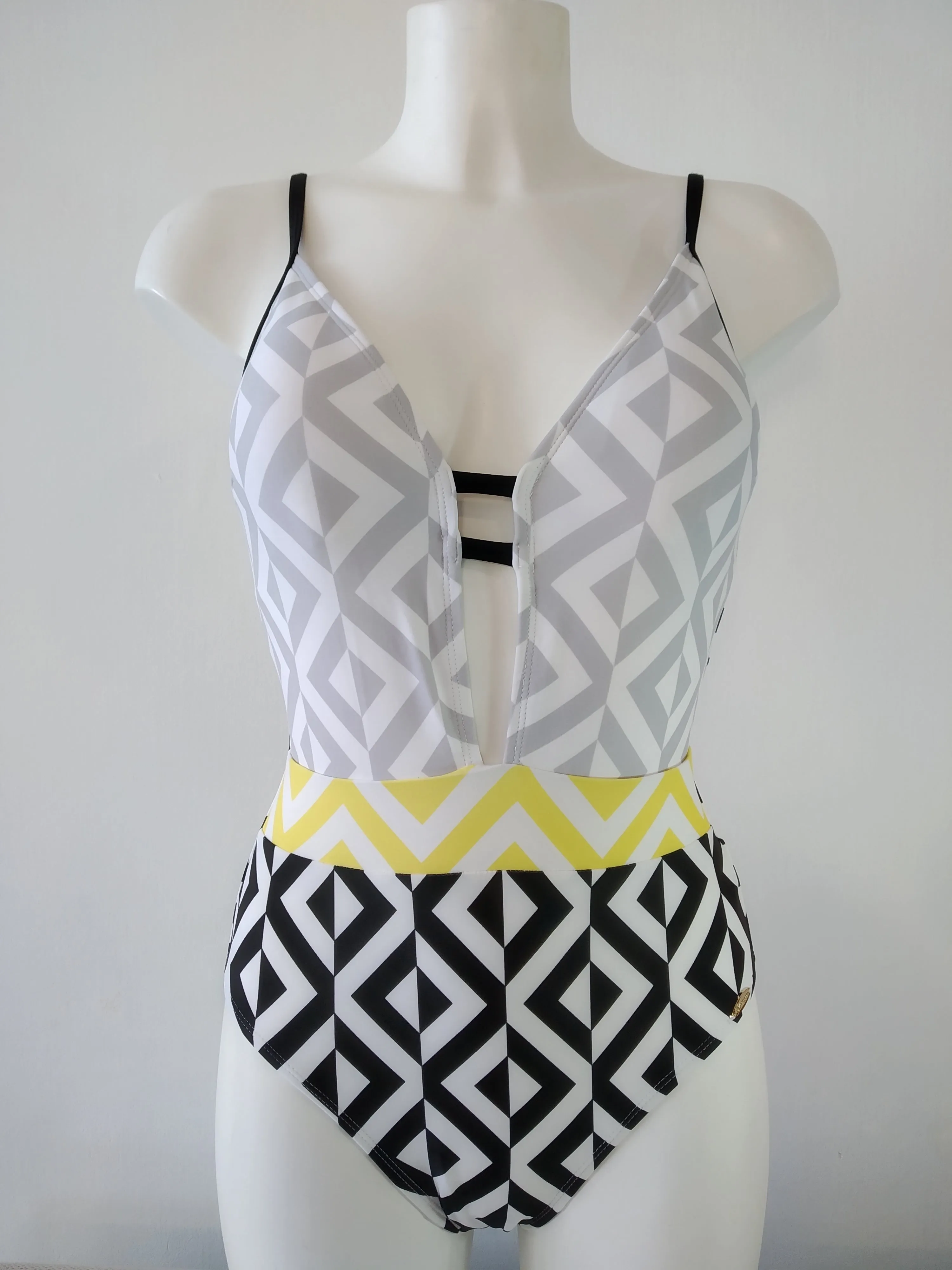 Lorena deep V geometric Swimsuit