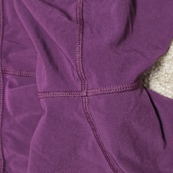 Lululemon Purple Lined Groovy Run Shorts Mid Rise Luxtreme Swift Plum Pow Size 6