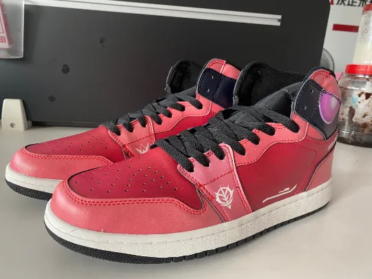 MS-06S Char Equil Street Kicks