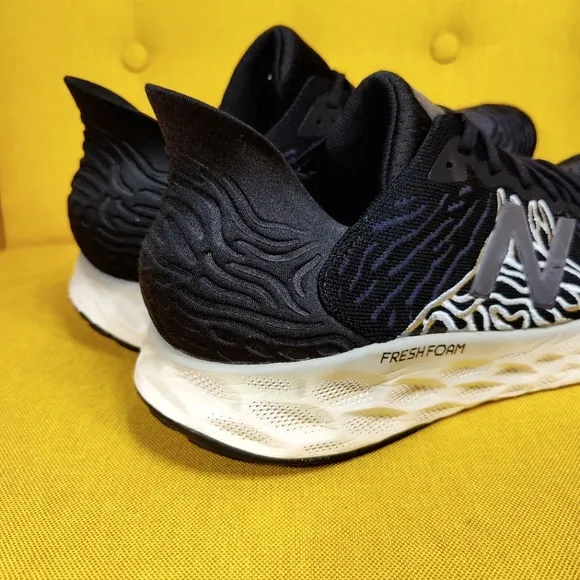 New Balance Fresh Foam 1080 V10 Walking Running Black White Men's Shoe Size 15