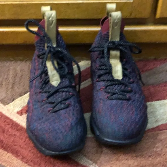 Nike LeBron XV Sneakers size 6Y