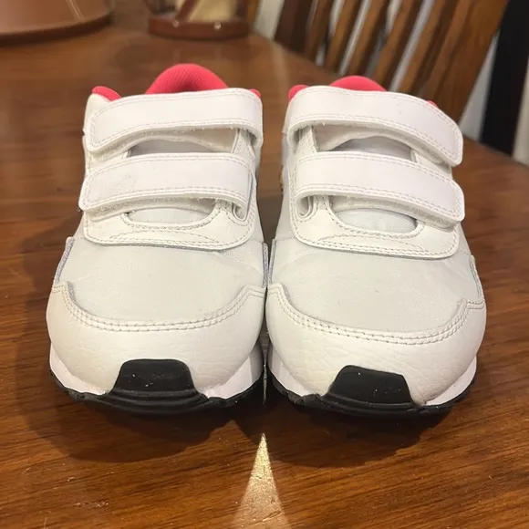 Nike MD Valiant PSV Shoes Sneakers Hook and Loop kids girls CN8559 105 Size 2