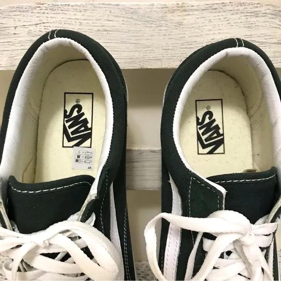 NWOT Vans Old Skool Pine Green