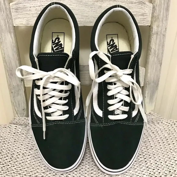 NWOT Vans Old Skool Pine Green