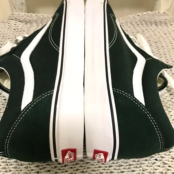 NWOT Vans Old Skool Pine Green