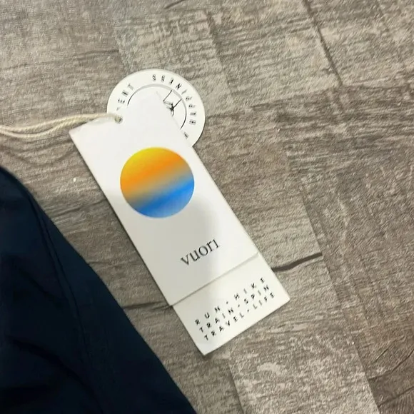 NWT!! Vuori - Vuori Clementine Shorts 2.5” - Navy Blue - Size XL