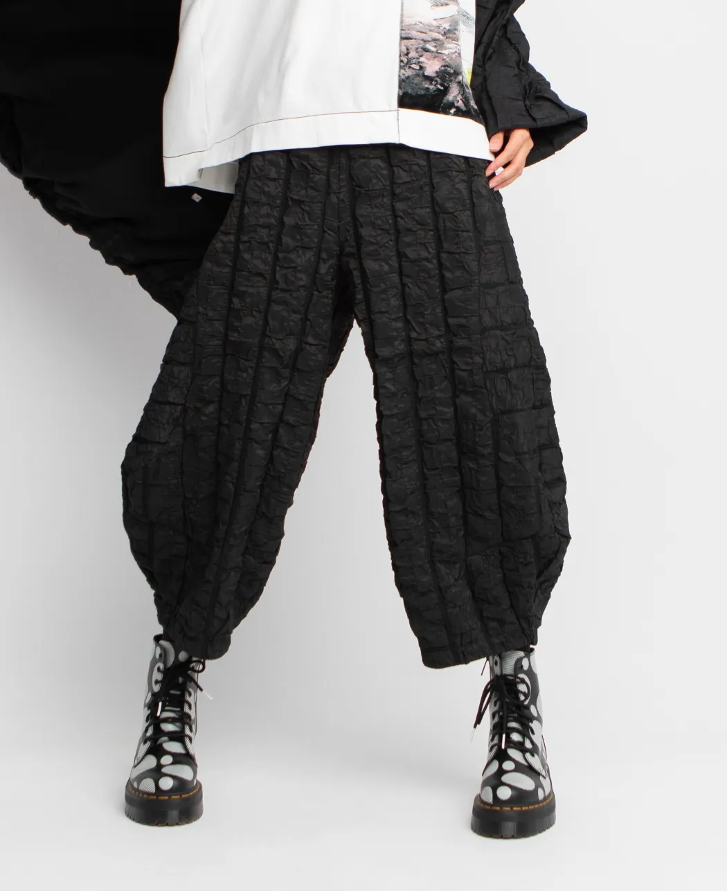 Ozai Crinkle Balloon Hem Pant