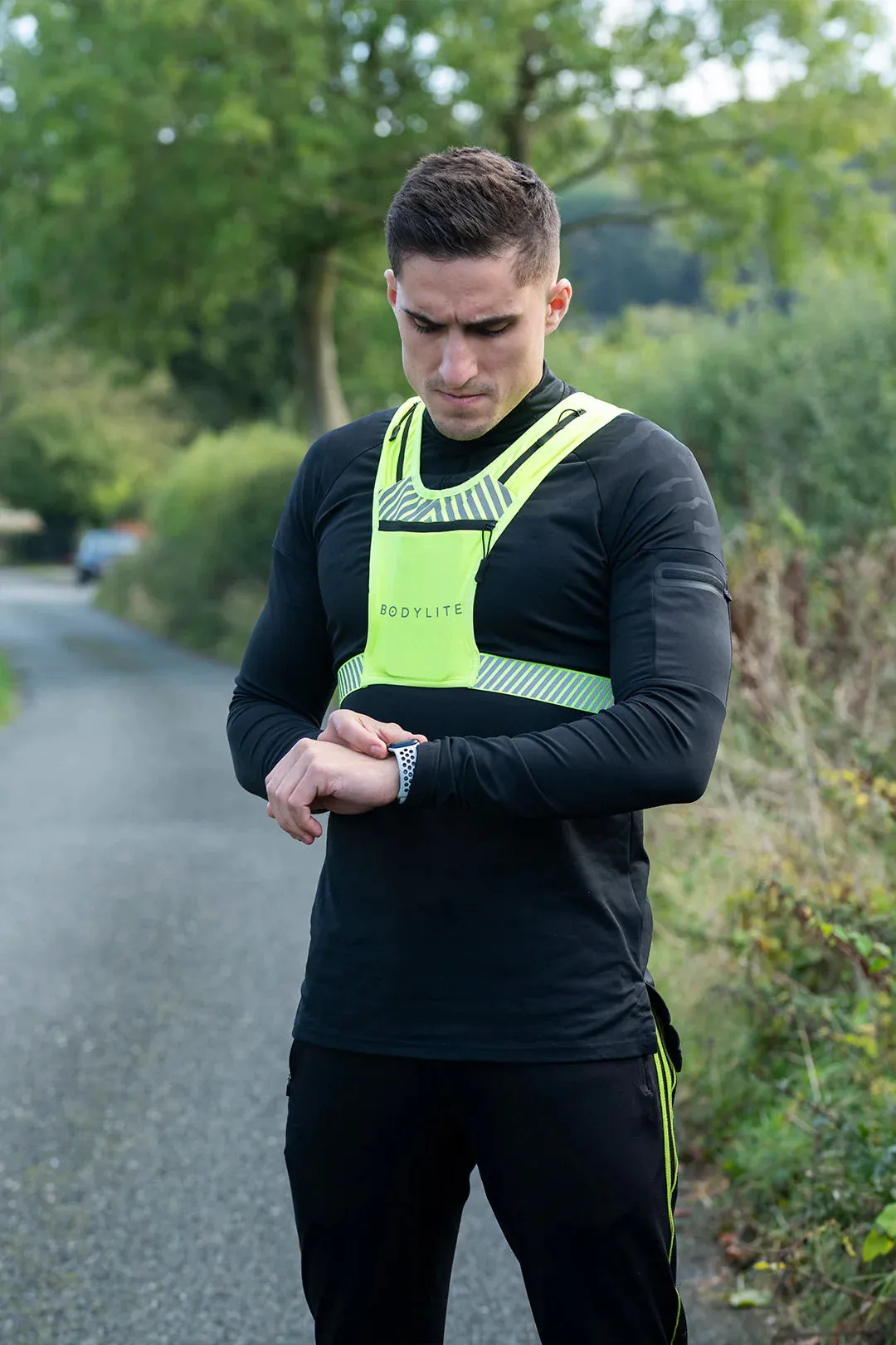 PHONE HOLDER VEST