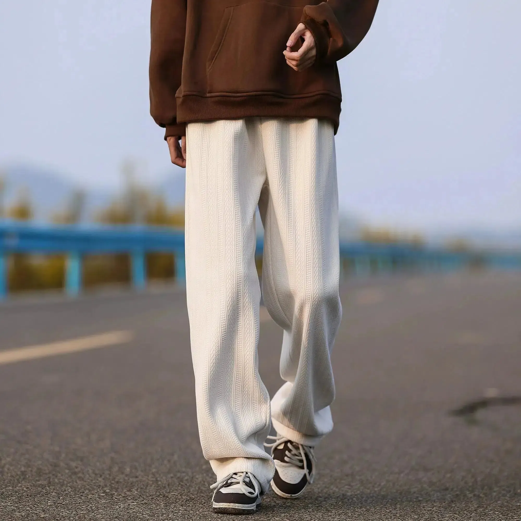 Retro Wheat Pattern Sports Pants