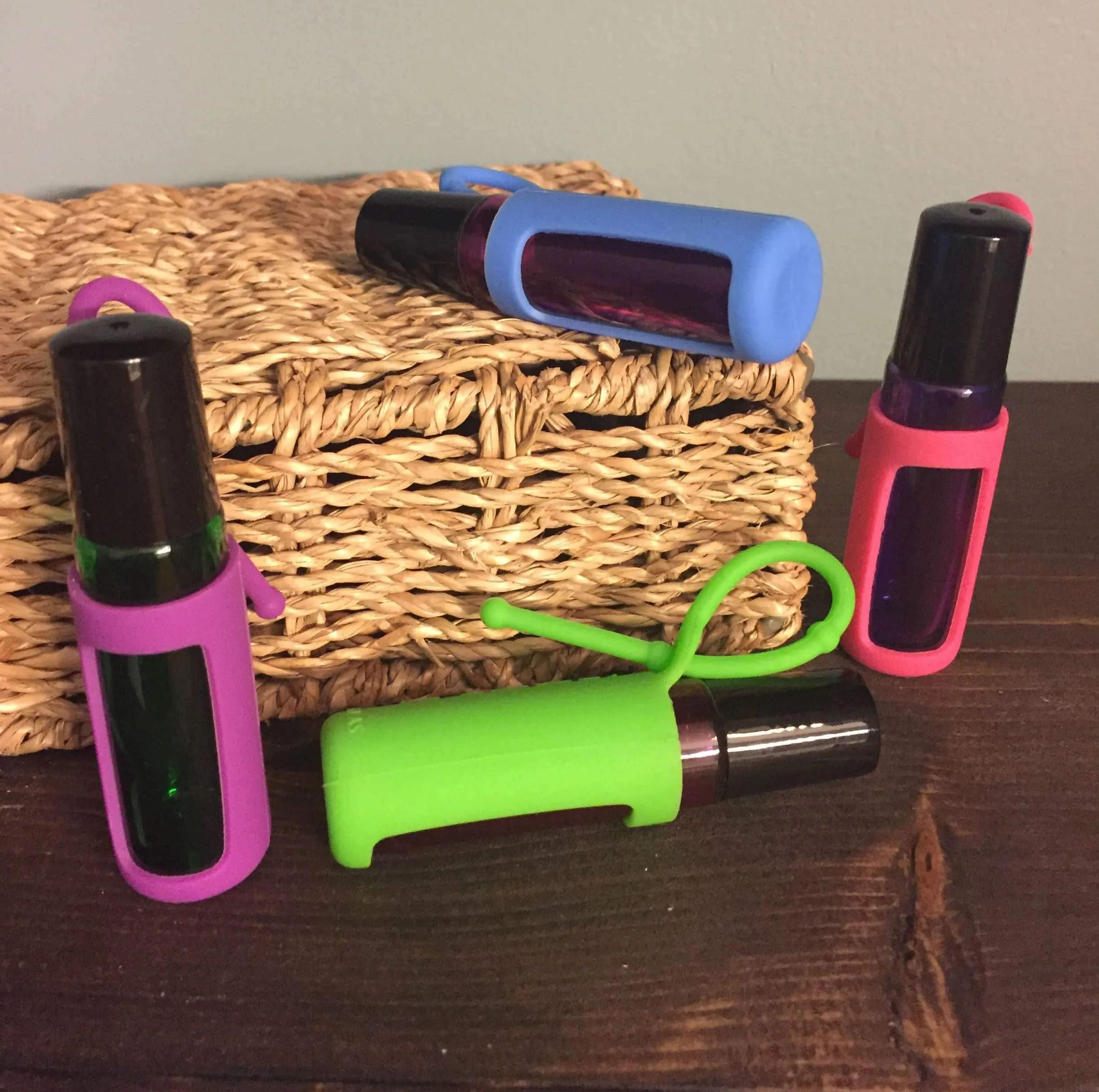 Roller Bottle Case for Essential Oil Roller Ball Holder Silicone Sleeve For Car, Purse, Gym Bag, Backpack, Keychain, Keyring, On the Go, Oils Storage Travel Carrying Cases (4-pc 10ml Roller, 4-Color)