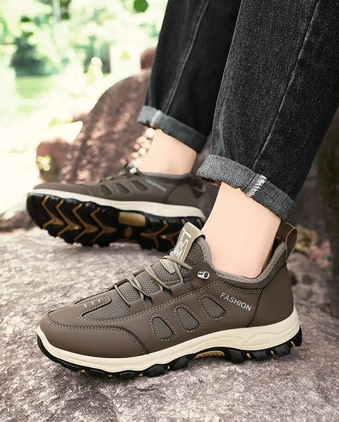Sporty Men's Sneakers Featuring Non-Slip Herringbone Outsole and Excellent Traction