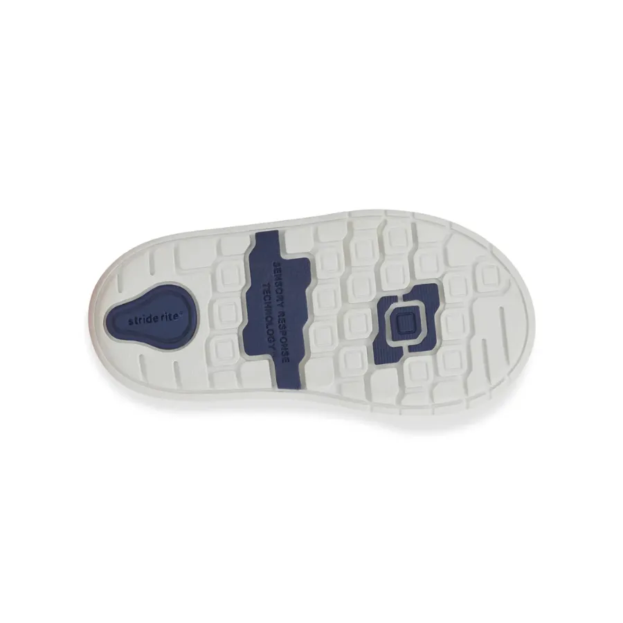 Stride Rite London Sneaker