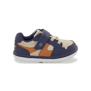 Stride Rite London Sneaker