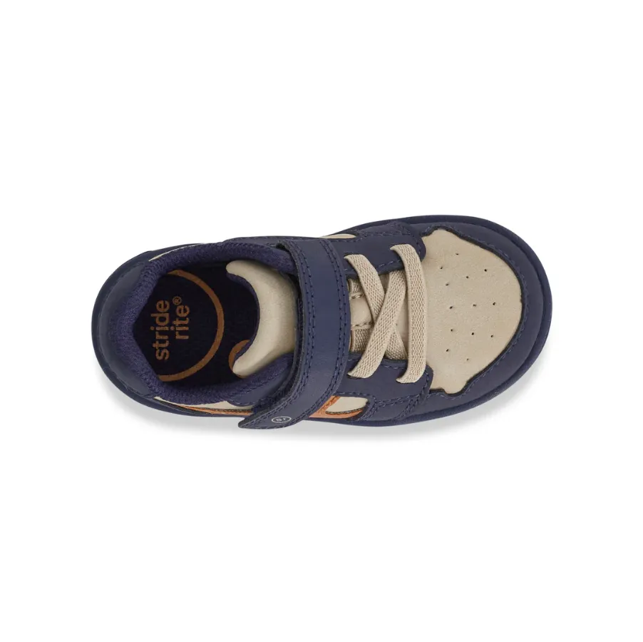 Stride Rite London Sneaker