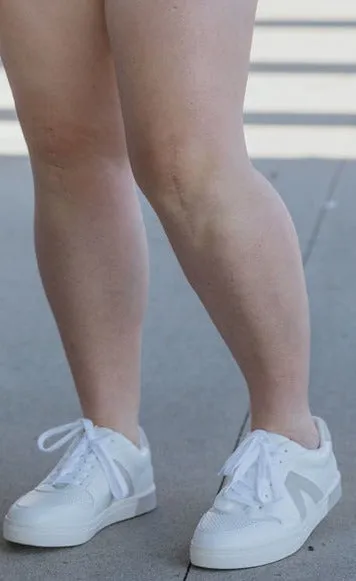 TORI WHITE SNEAKER WITH TAUPE DETAILING
