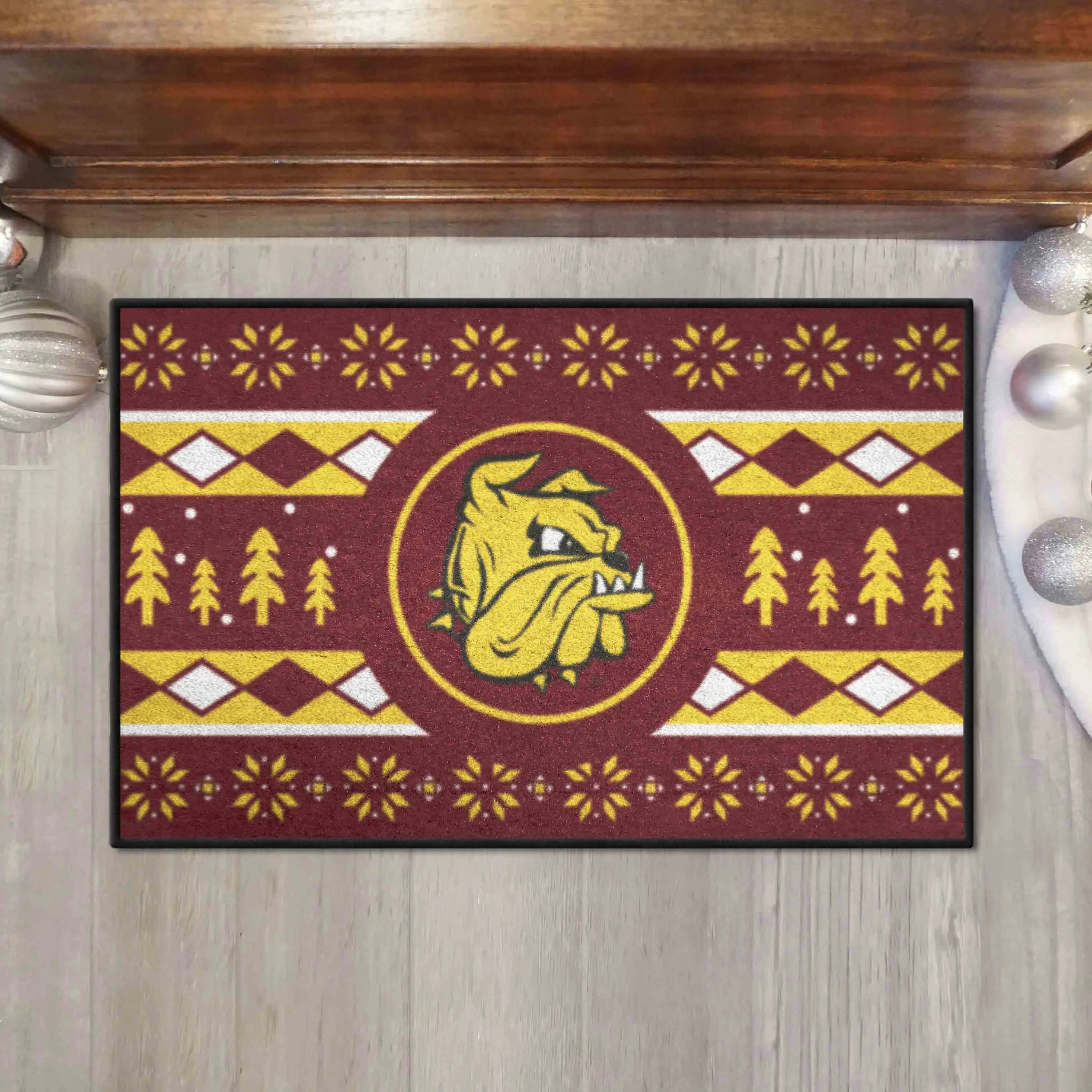 University of Minnesota-Duluth HOLIDAY SWEATER STARTER