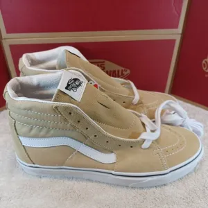 Vans Men's 8/Women's 9.5 Sk8-Hi Taos Taupe/True White VN0A32QGYUU