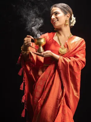 Vishesh Red Saree with Blouse Fabric