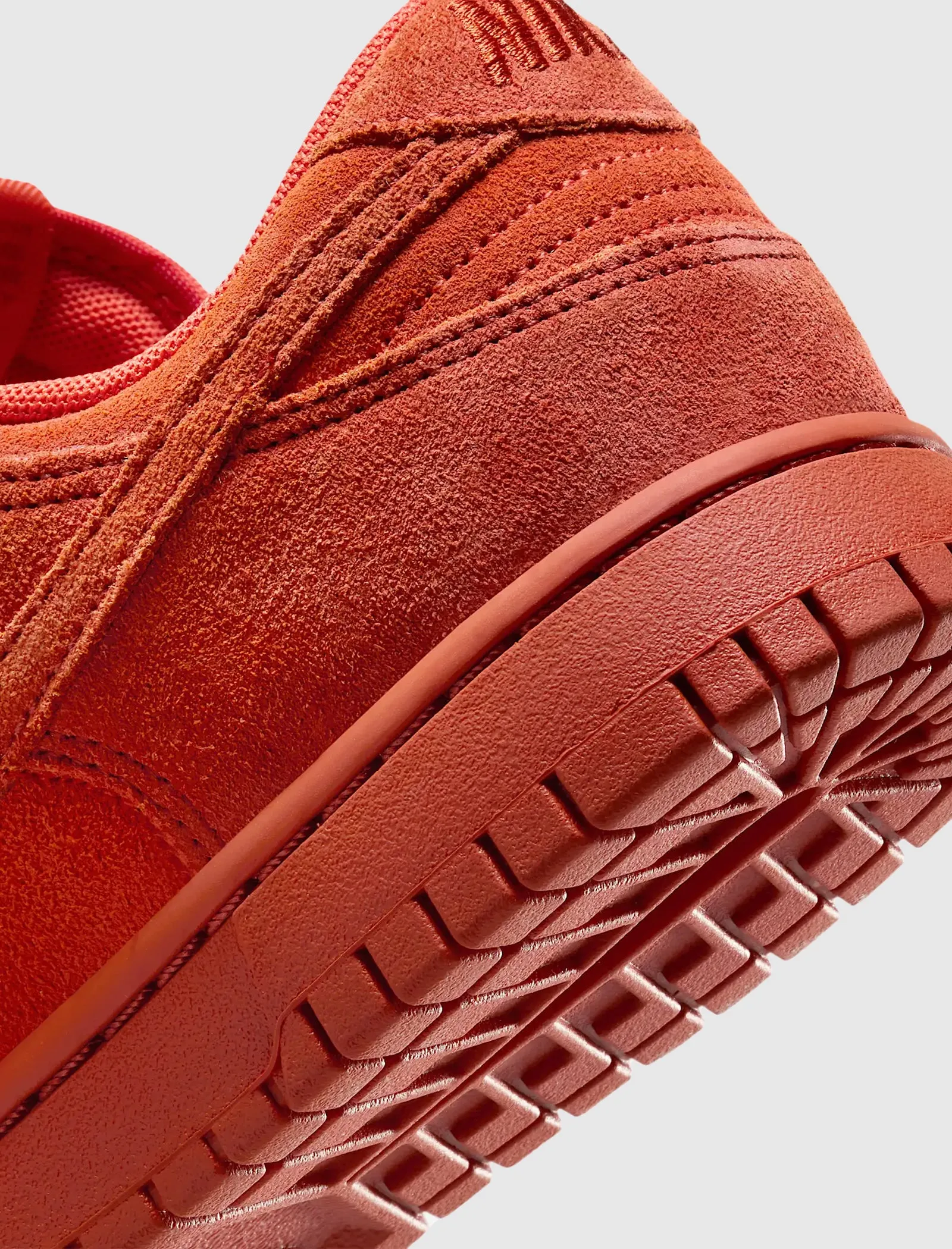 WOMEN'S DUNK LOW "VALLEY OF FIRE"