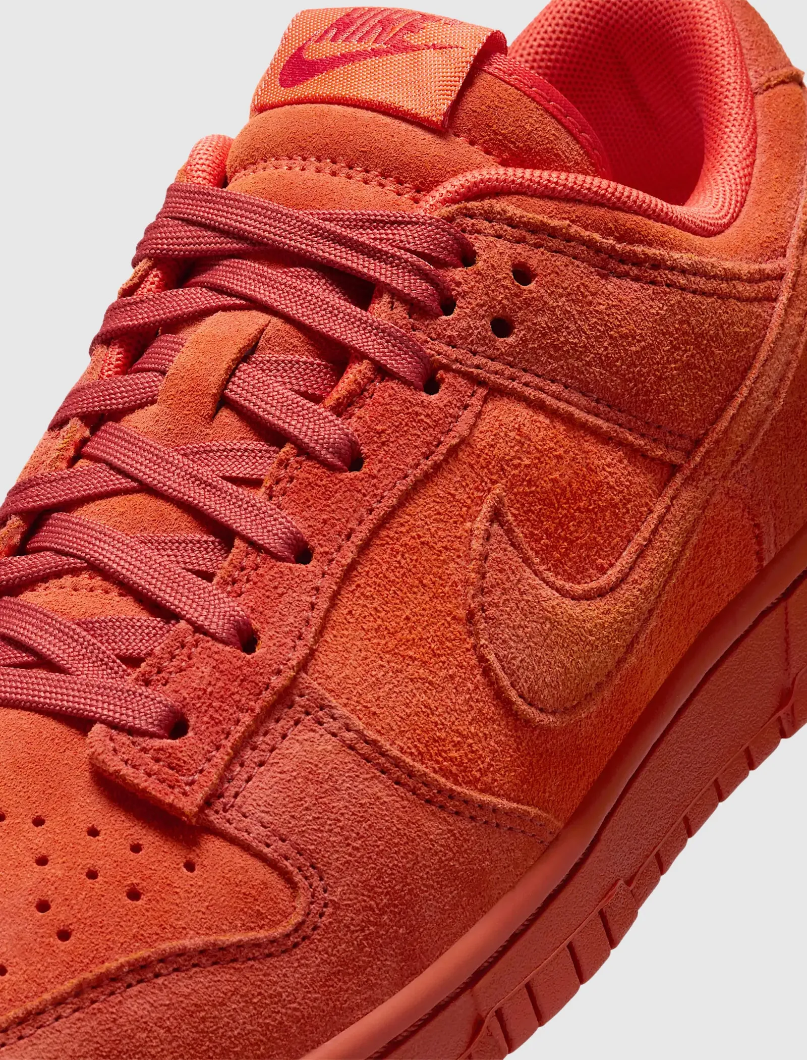 WOMEN'S DUNK LOW "VALLEY OF FIRE"